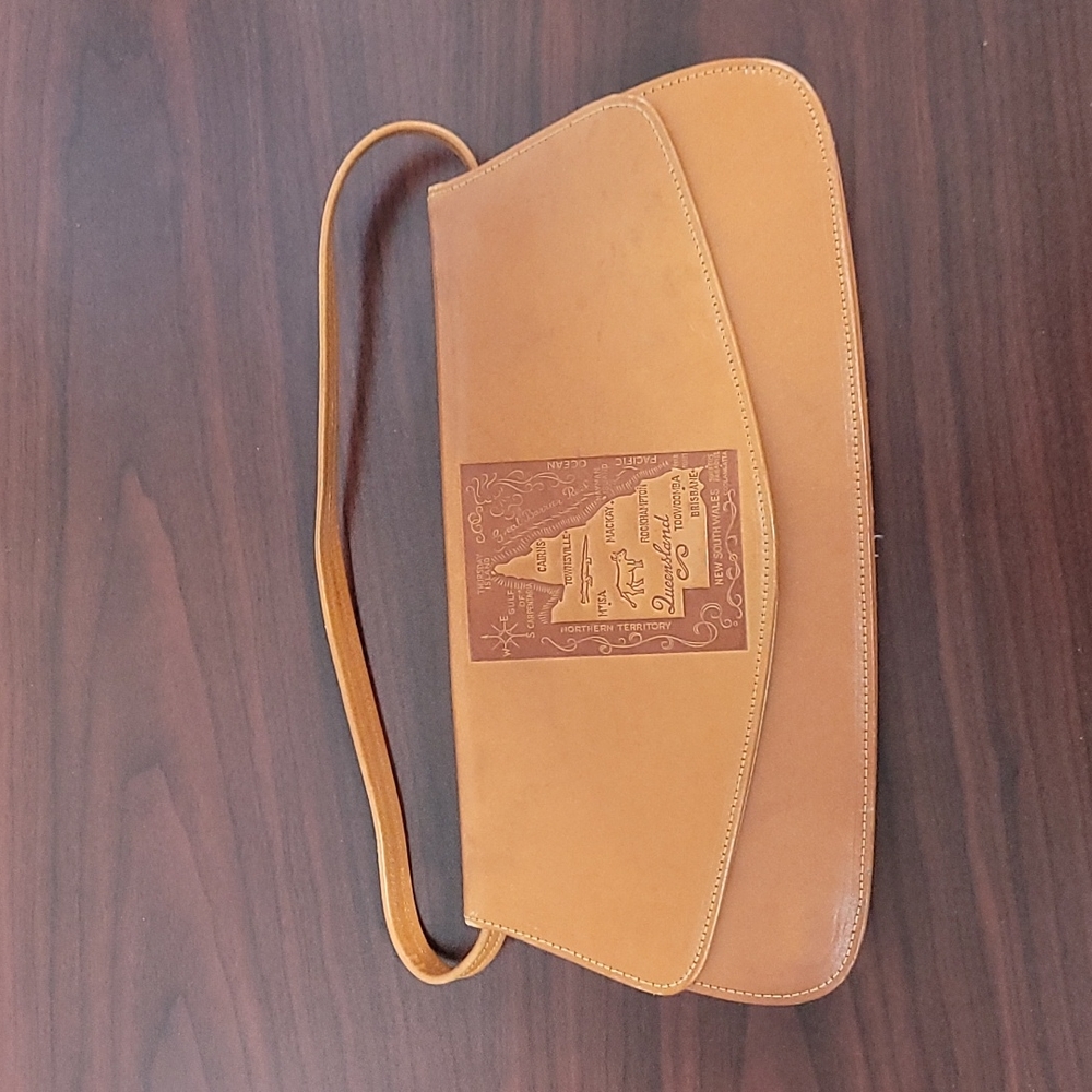 Women's Medium Purse w/ addt'l Strap